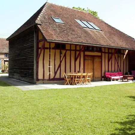 Famille En Othe Bouilly (Aube)
